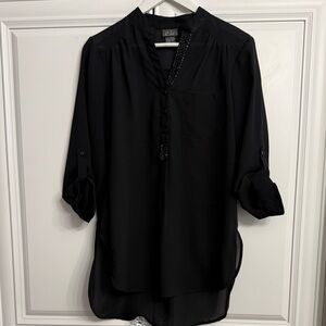 Dots Sz Medium Black Semi-Sheer Hi-Low Blouse V-Neck 3/4 Roll Tab Sleeves Beads